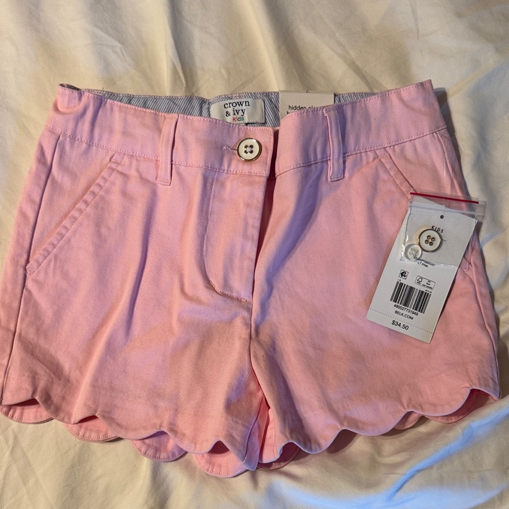 NEW Crown & Ivy Light Pink Scalloped Shorts